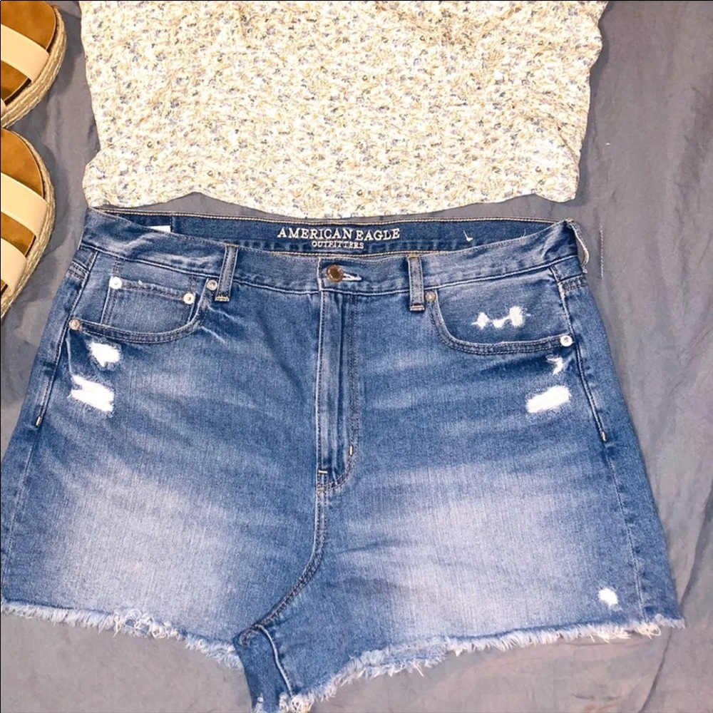 American Eagle Mom Shorts